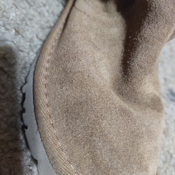 UGG Australia 11c Aleyah Sheepskin Suede Boots - Picture 2 of 10